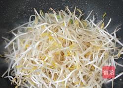 清炒豆芽的做法图解3