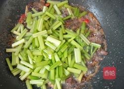 芹菜炒肉便当的做法图解5
