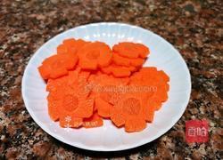 莴笋炒木耳的做法图解3