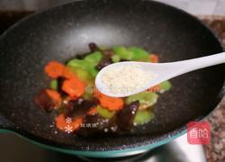 莴笋炒木耳的做法图解10