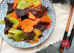 莴笋炒木耳的做法图解12