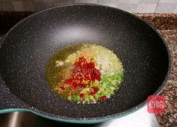 剁椒鲫鱼的做法图解7