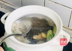 养生排骨玉米汤的做法图解2