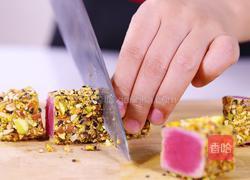 每日食谱《煎金枪鱼配坚果碎》的做法图解7