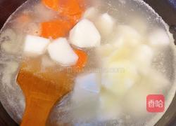 排骨山药胡萝卜汤的做法图解7