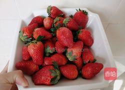 草莓酱的做法图解1