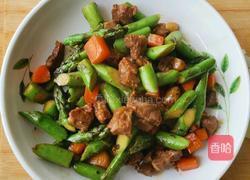 蒜香芦笋牛肉粒的做法图解11