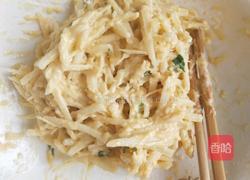 土豆鸡蛋饼的做法图解3
