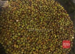 绿豆饼的做法图解1