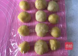Illustration of how to make mung bean cake 13