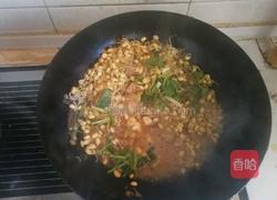 豆芽炒肉的做法图解7