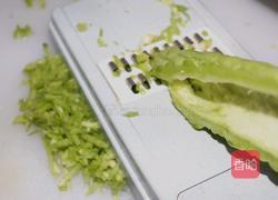 一点也不苦的苦瓜摊鸡蛋的做法图解2