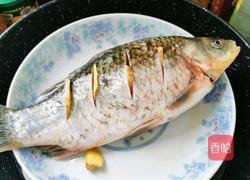 凉拌鲫鱼的做法图解2