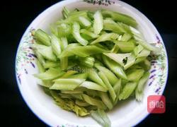 西芹炒肉片的做法图解2