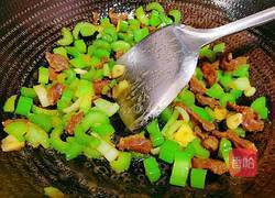 芹菜炒牛腱的做法图解14