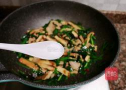 韭菜炒豆腐的做法图解12