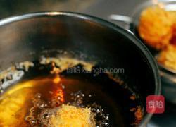 炸香蕉球的做法图解2