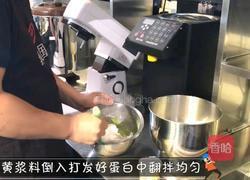 巧克力纸杯蛋糕的做法图解5