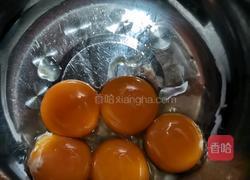 电饭锅蛋糕的做法图解1