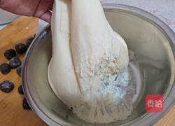 豆沙面包卷的做法图解3