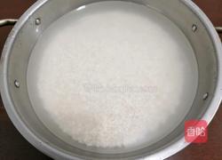 咸蛋黄肉松烧卖的做法图解1