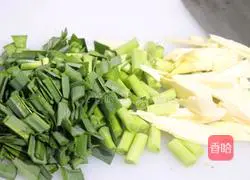 Illustration of how to make shredded pork belly with stir-fried winter bamboo shoots 3