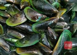 爆炒青口的做法图解1