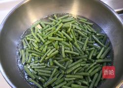 豇豆炒肉的做法图解3