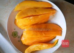 芒果奶油卷的做法图解4