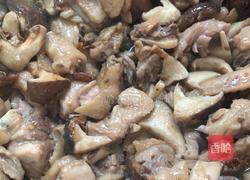 香菇炖鸡的做法图解7