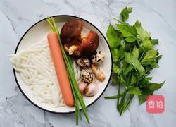 好吃到飞起的砂锅土豆粉的做法图解1