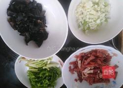 鱼香肉丝的做法图解1