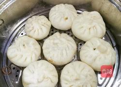 豆腐粉条韭菜包子的做法图解5