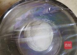 豆腐粉条韭菜包子的做法图解1