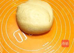 奶香牛角包的做法图解2