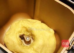 奶香牛角包的做法图解3