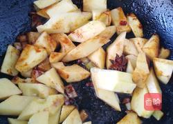 冬笋红烧肉炖土豆的做法图解4