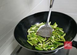 蒜苔炒牛肉的做法图解7