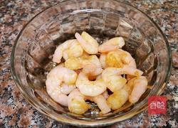 菠萝虾仁炒饭的做法图解5