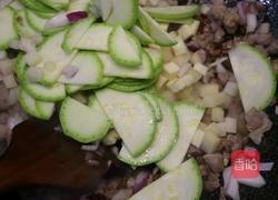 韩式炸酱面的做法图解5