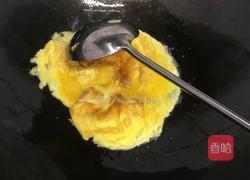 火腿鸡蛋炒方便面的做法图解4