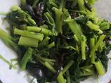 凉拌菠菜木耳的做法[图]