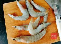 南美白对虾胡萝卜汤的做法图解3