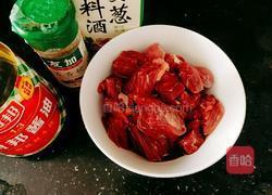 胡萝卜烧牛腩的做法图解4