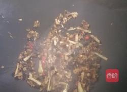 电饭煲蒸鸡的做法图解3