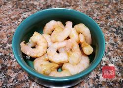 莴笋炒虾仁的做法图解5