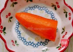 胡萝卜汁的做法图解1