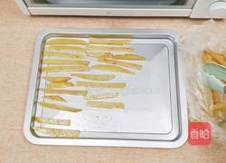 椒盐味的烤薯条的做法图解5