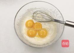 草莓瑞士蛋糕卷的做法图解4