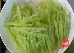 莴笋炒肉丝的做法图解2